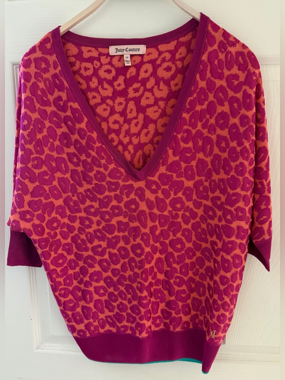NWT Juicy Couture Pink and Orange Leopard-Print V-Neck Sweater
